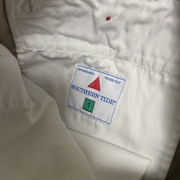 Southern Tide Khaki Shorts - Picture 2 of 4